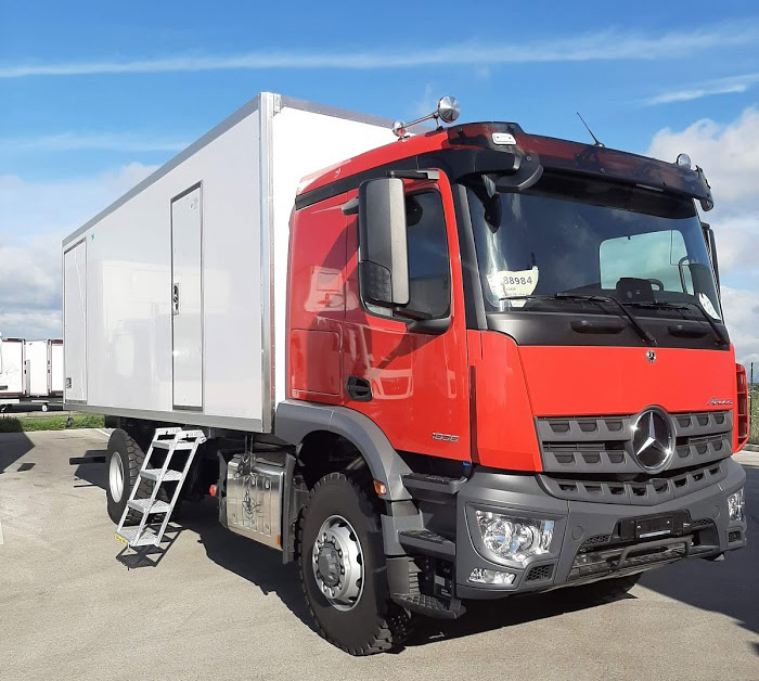 Mercedes Arocs 4x4